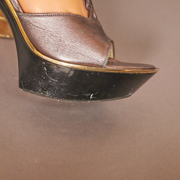 1990s Charles Jourdan Platform Silver Heels - Picture 8 of 12